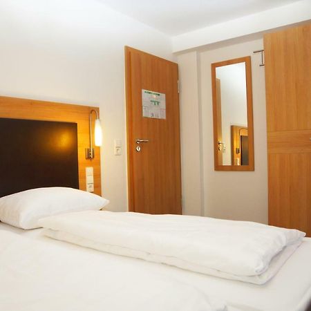 Hotel Krauthof Ludwigsburg Esterno foto