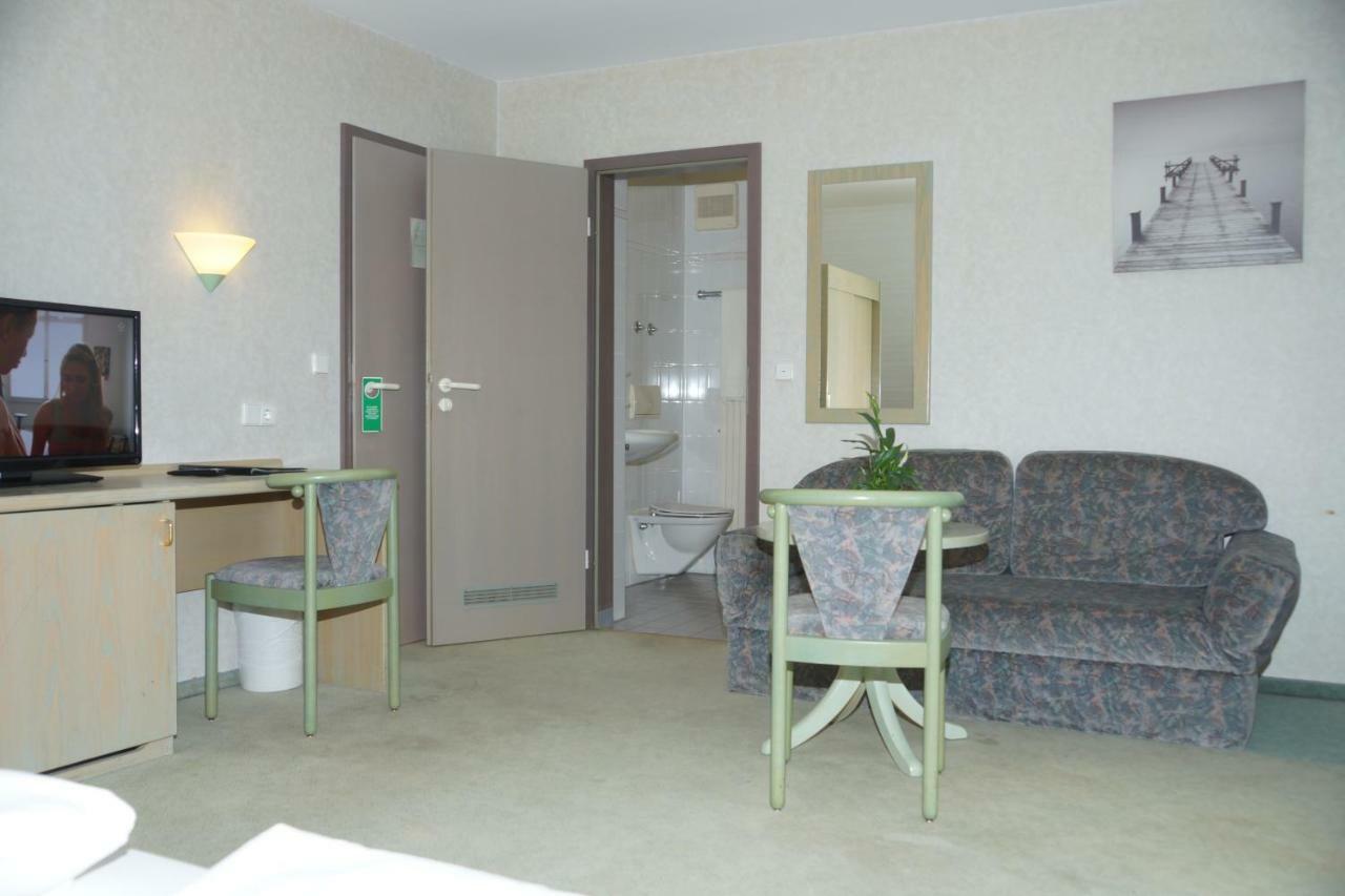 Hotel Krauthof Ludwigsburg Esterno foto