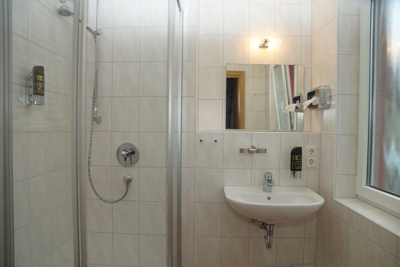 Hotel Krauthof Ludwigsburg Esterno foto